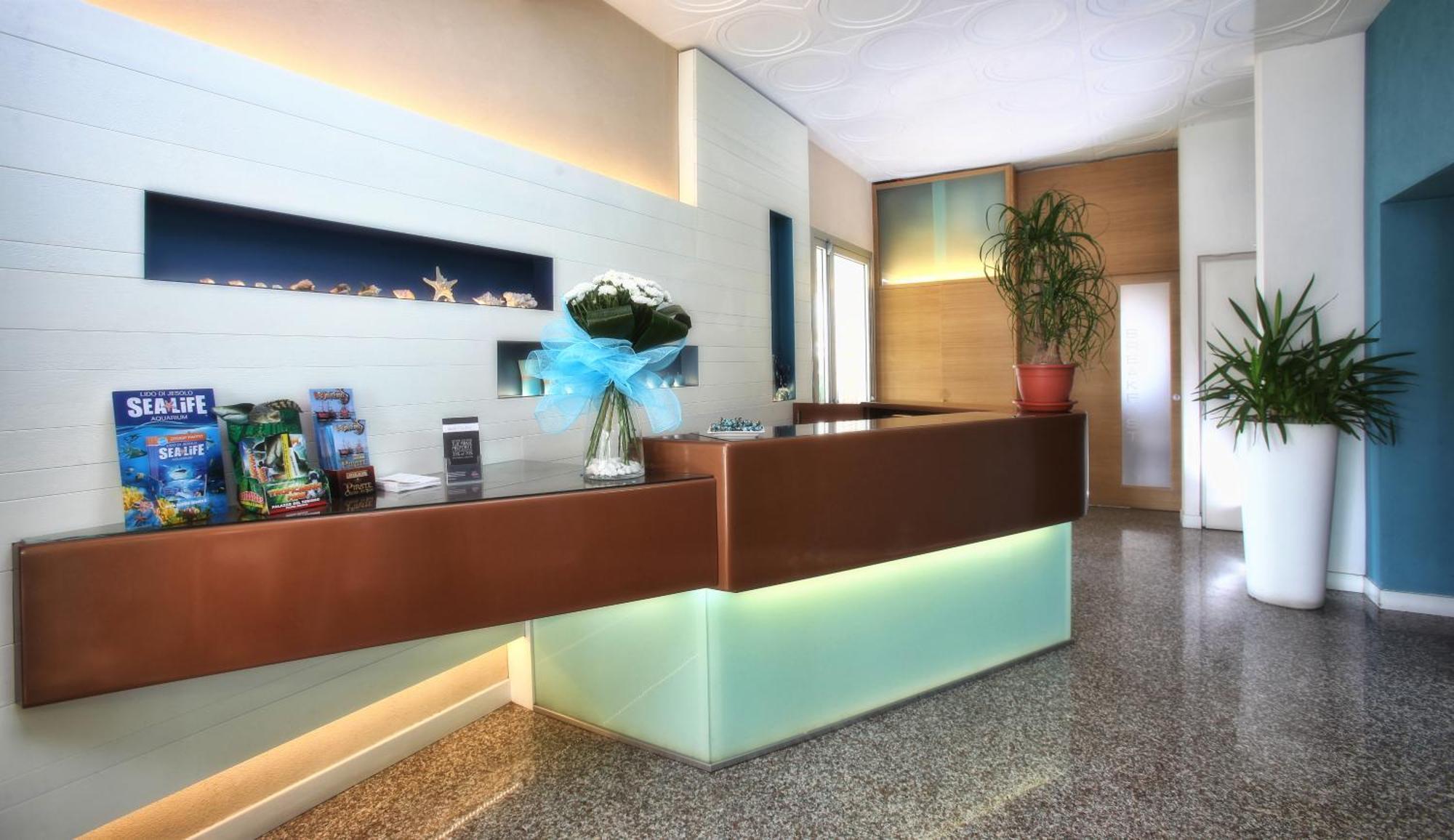 Hotel Dante Τζεσόλο Λίντο Εξωτερικό φωτογραφία